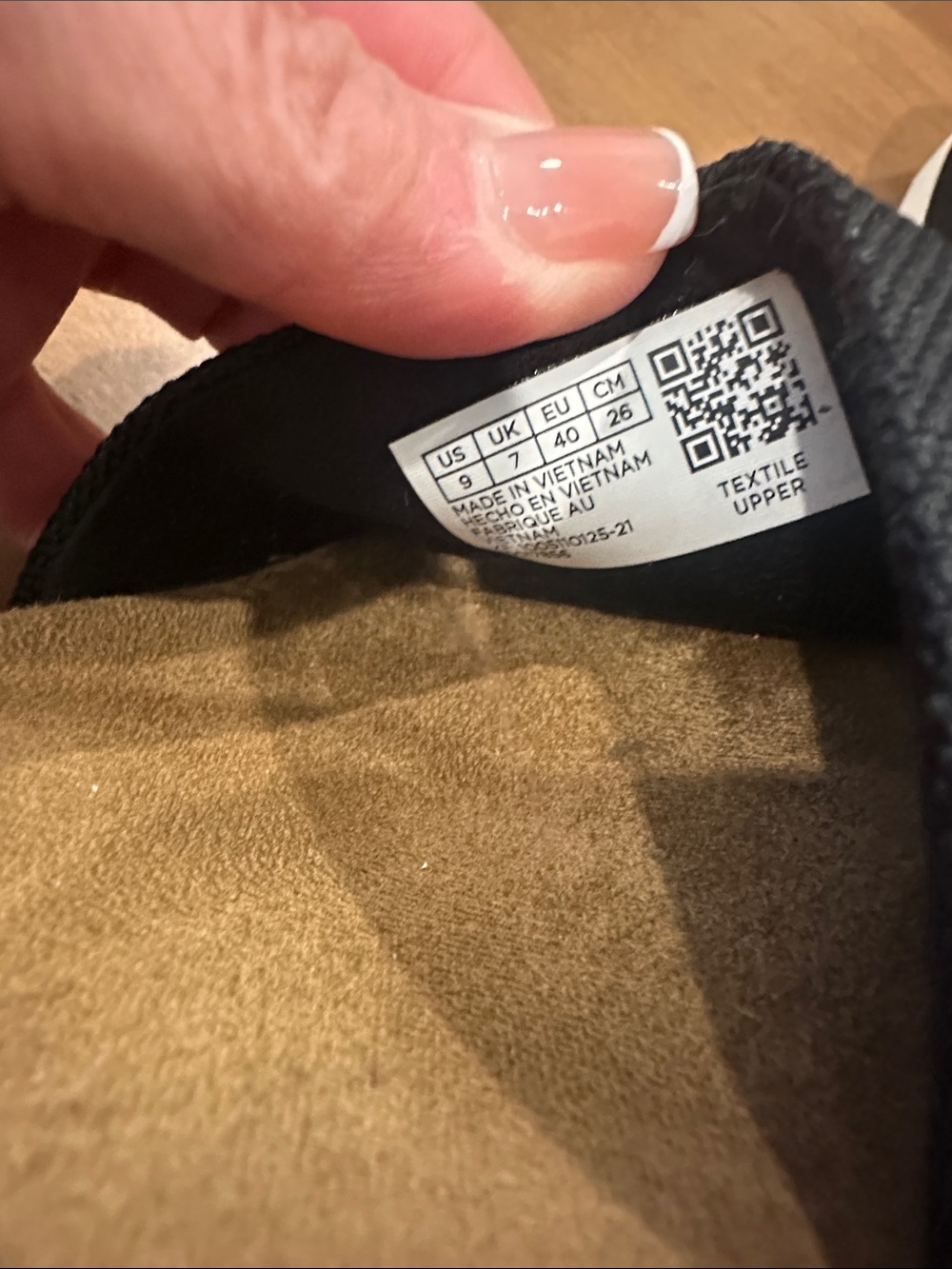 Like New Toms Black Strappy Platform Wedge Sandals - Picture 7 of 9